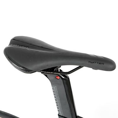 INNOVA-PRO 700c 25c Carbon Road Bike mit Shimano Groupset Carbon Fiber Rahmen und 22 Geschwindigkeit für Männer Lastkapazität 120kg