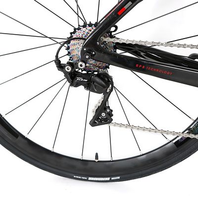 Мужской велосипед из углеродного волокна с тормозом V с рычагом дерайлера Shimano 105/R7000-22S и 22 скоростью на углеродной раме 700c