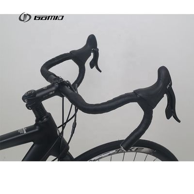 GOMID Simuliertes Kohlenstofffaserrahmen Aluminiumlegierung Roadbike für Mann 700c Scheibenbremse angepasstes Roadbike